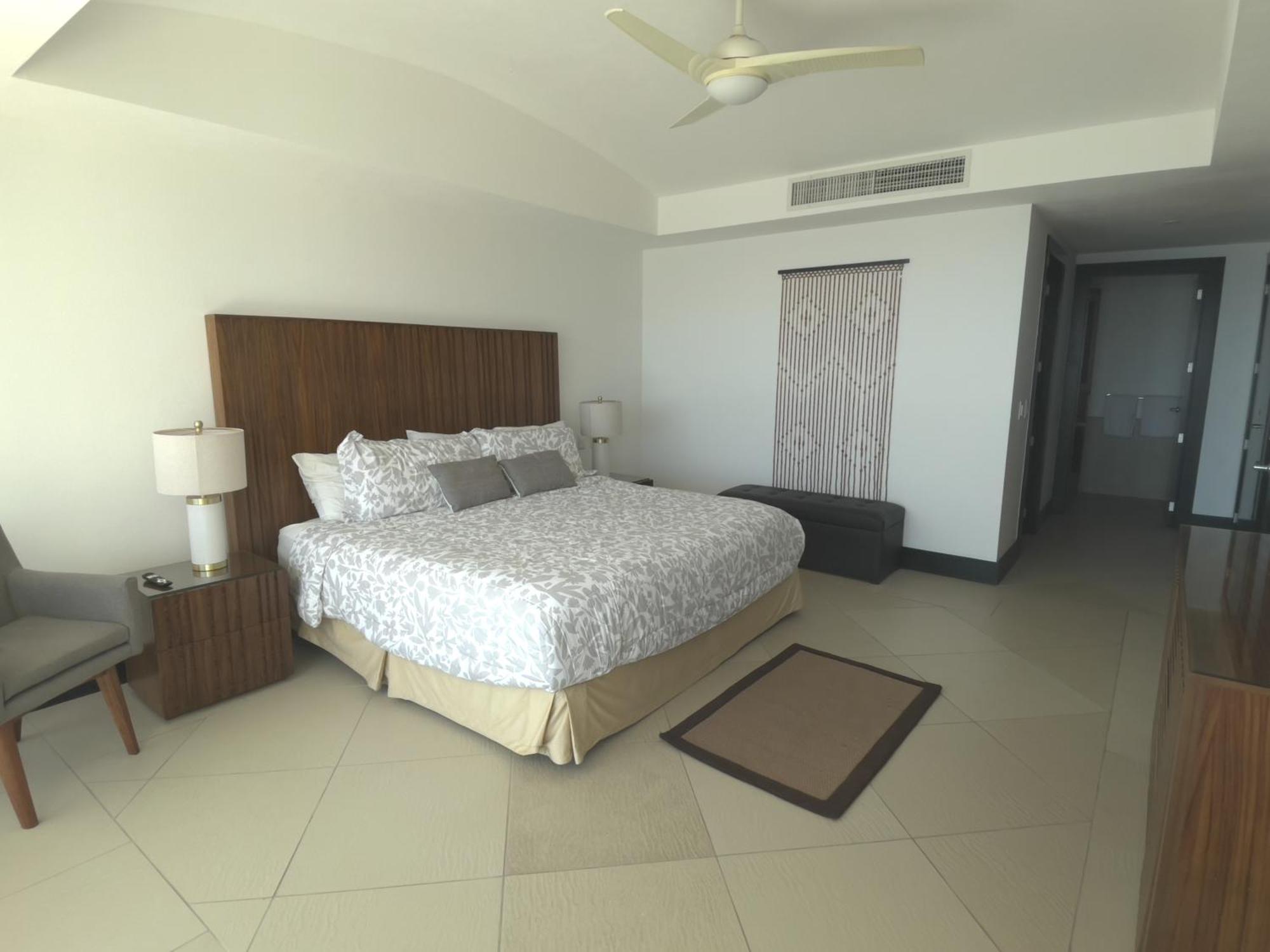 Bay View Grand Marina Ixtapa Condo En Pie De Playa Exteriör bild